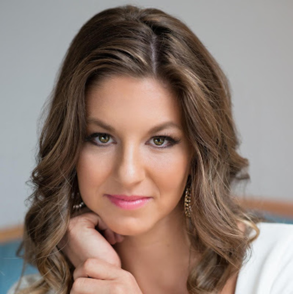 Meet your Posher, Jessica - Picture 1 of 1